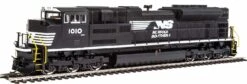 Walthers Mainline HO 910-19872 EMD SD70ACe Locomotive, Norfolk Southern #1060