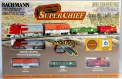 Bachmann N 24021 Super Chief Train Set With E-Z Track And Standard DC Power Pack, Atchison Topeka And Santa Fe