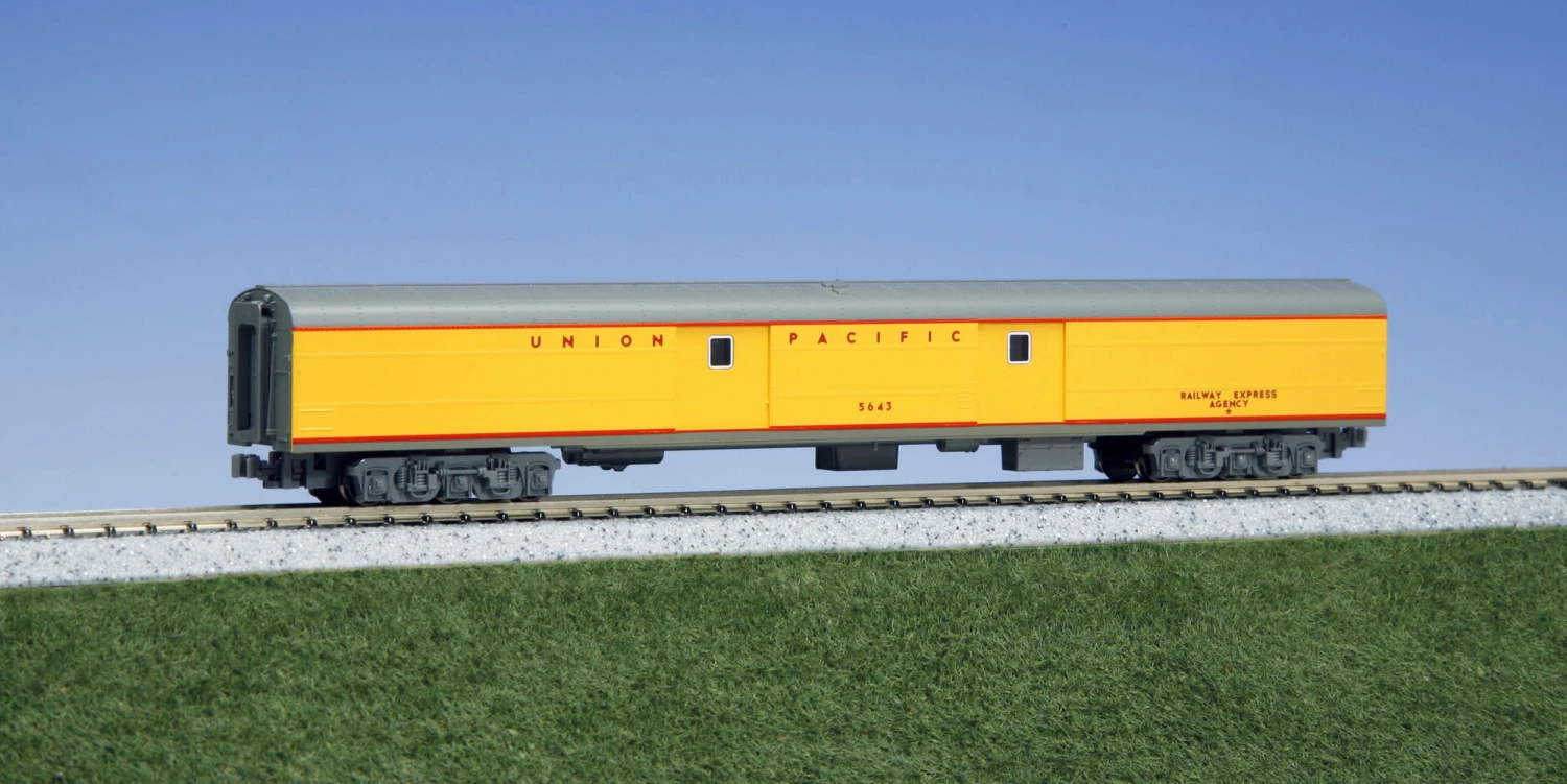 Kato N 106088-1 Union Pacific "City Of Los Angeles" 11-Car Set (Equipped With Interior Lighting) 6 Kato N 106088-1 Union Pacific "City Of Los Angeles" 11-Car Set (Equipped With Interior Lighting) - Image 4